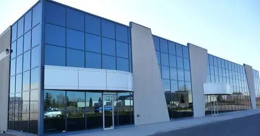 واجهات زجاجية